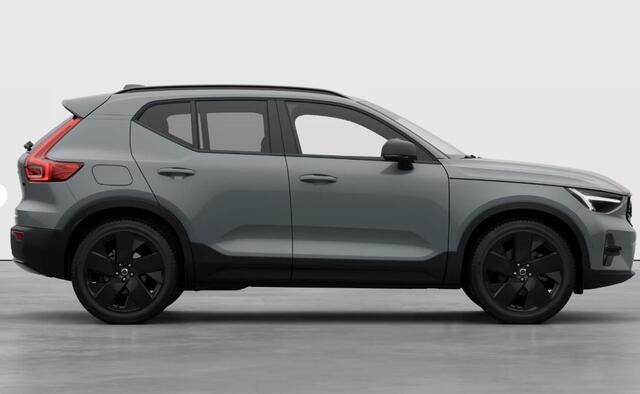 Volvo XC40 2.0 B4 Plus Black Edition | Lounge Pack | Panoramadak | Nubuck Interieur | 360 Camera | Verwarmbare Vorruit |