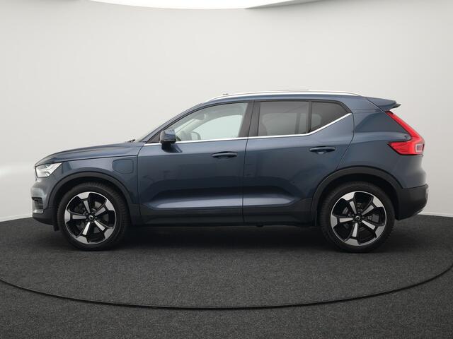 Volvo XC40 T4 Recharge Inscription Plug In Hybrid 211pk PHEV | Panodak | Sportstoelen Verwarmd & Memory | Camera | 20"L.M | Keyless | Stuurverwarming | Apple Carplay | DAB |