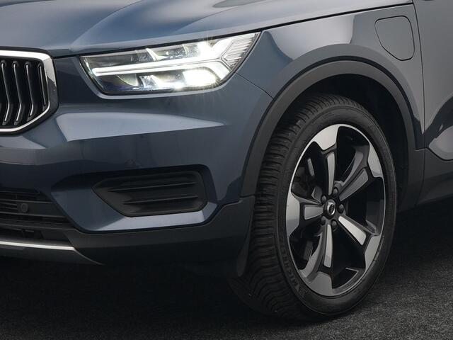 Volvo XC40 T4 Recharge Inscription Plug In Hybrid 211pk PHEV | Panodak | Sportstoelen Verwarmd & Memory | Camera | 20"L.M | Keyless | Stuurverwarming | Apple Carplay | DAB |
