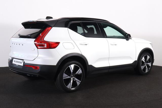 Volvo XC40 T4 Recharge R-Design - Panorama/schuifdak - IntelliSafe Assist - Harman/Kardon audio- Parkeercamera achter - Verwarmde voorstoelen & stuur - Parkeersensoren voor & achter - Draadloze tel. lader - Extra getint glas - 19' LMV