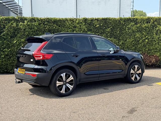 Volvo XC40 T5 Plug-in hybrid Ultimate Dark | Trekhaak | Pilot Assist | All-Season | H&K Audio | Camera
