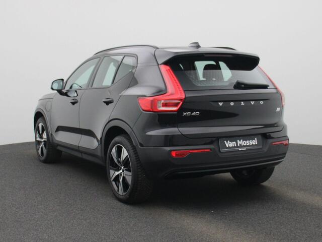 Volvo XC40 1.5 T5 Recharge R-Design | Achteruitrij Camera | Cruise Controle | Apple Carplay / Android Auto | Stoel + Stuur Verwarming |