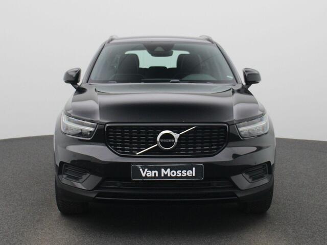 Volvo XC40 1.5 T5 Recharge R-Design | Achteruitrij Camera | Cruise Controle | Apple Carplay / Android Auto | Stoel + Stuur Verwarming |