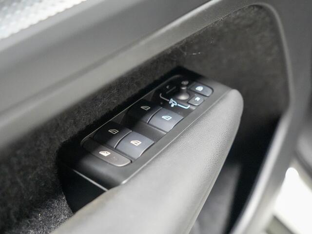 Volvo XC40 Recharge P8 AWD R-Design