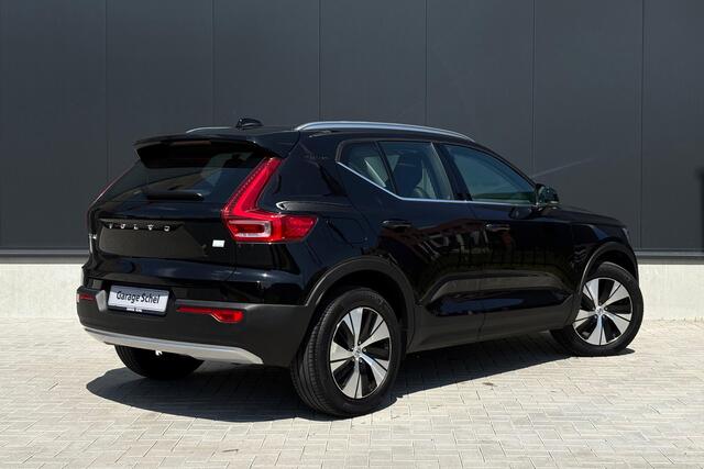 Volvo XC40 1.5 T4 Recharge Inscription - Memory - Trekhaak - Stoel/stuurverwarming - Navi - Leer - Camera - Rijklaar