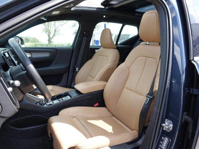 Volvo XC40 1.5 T3 164PK Inscription AUTOM. BOMVOL | VOL LEER | PANO | TREKH. | 360° CAM | HK AUDIO