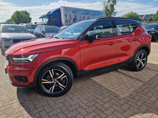 Volvo XC40 1.5 T2 R-Design LOUNGE PACK Pano | 360 Cam | Climate pack