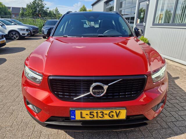 Volvo XC40 1.5 T2 R-Design LOUNGE PACK Pano | 360 Cam | Climate pack