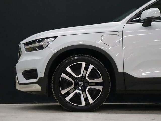 Volvo XC40 1.5 T5 Twin Engine Momentum Pro [SCHUIFKANTELDAK, APPLE CARPLAY, ANDROID, HALF LEDER, STOELVERWARMING V+A, PDC ACHTER, CRUISE, NIEUWSTAAT]