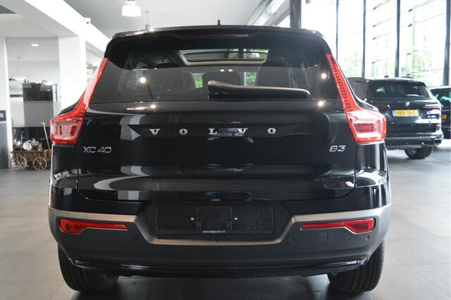 Volvo XC40 2.0 B3 Plus Dark leer pano camera harman kardon 20 inch !!