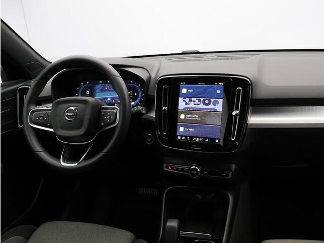 Volvo XC40 2.0 B4 Plus Dark / Trekhaak / Elektrische Stoelen / Stoel + Stuurverwarming / Harman Kardon / Keyless / BLIS / All-Season Banden /