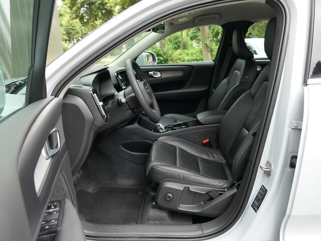 Volvo XC40 1.5 T4 Recharge Inscription Leer / Keyless Entry / 19'' / DAB+ / Navi