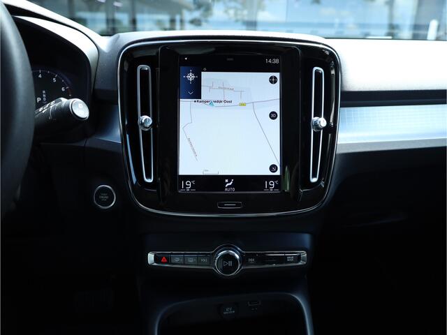 Volvo XC40 1.5 T2 Momentum Camera | Applecarplay