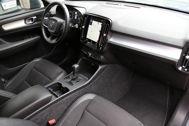 Volvo XC40 1.5 T3 Momentum Navi HK Camera LED