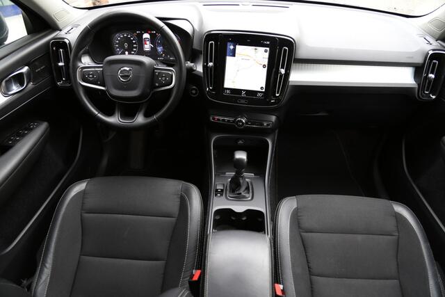 Volvo XC40 1.5 T3 Momentum Navi HK Camera LED