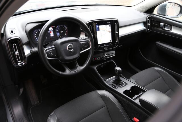 Volvo XC40 1.5 T3 Momentum Navi HK Camera LED