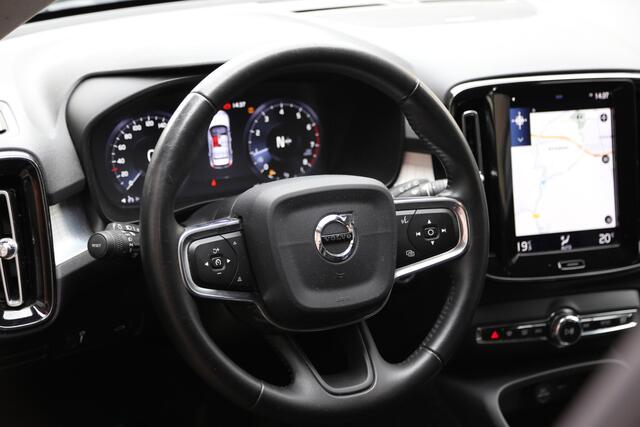 Volvo XC40 1.5 T3 Momentum Navi HK Camera LED