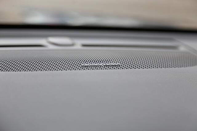 Volvo XC40 1.5 T3 Momentum Navi HK Camera LED