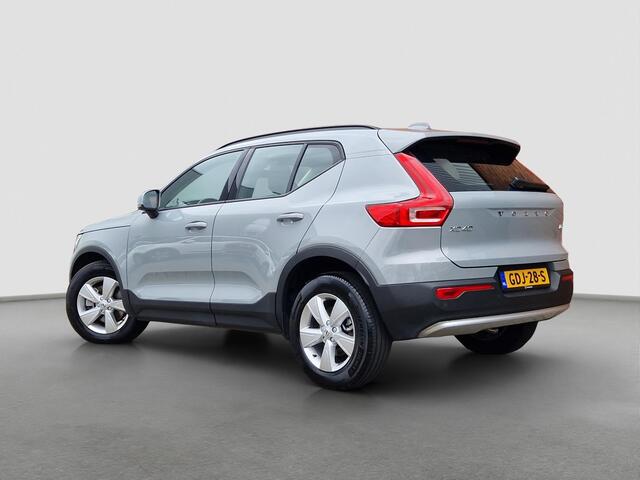 Volvo XC40 2.0 B3 Essential | Apple Carplay / Android Auto | Climate | PDC | DAB | Licht- en Regensensor | LED |