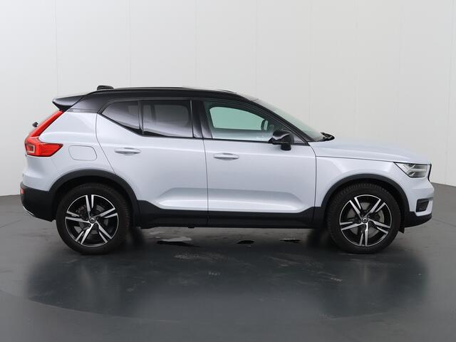Volvo XC40 1.5 T5 Twin Engine R-Design | Panoramadak | Elekt. Stoelverstelling met geheugen | Stoel/Stuurwielverwarming | Elekt. Achterklep |