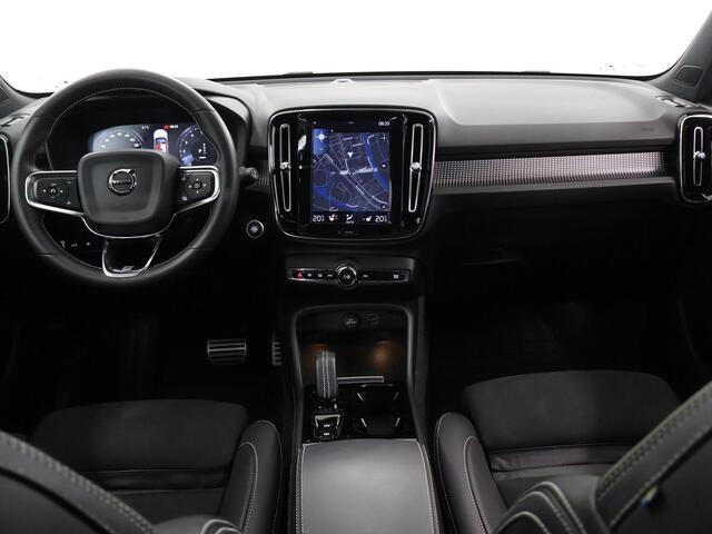 Volvo XC40 1.5 T5 Twin Engine R-Design | Panoramadak | Elekt. Stoelverstelling met geheugen | Stoel/Stuurwielverwarming | Elekt. Achterklep |