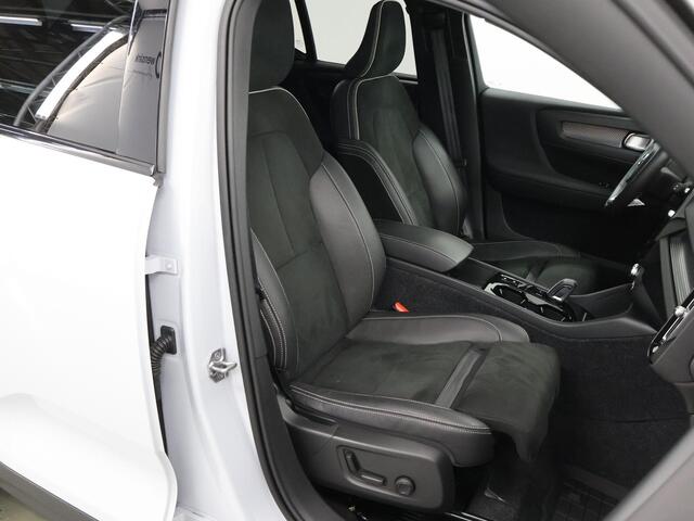 Volvo XC40 1.5 T5 Twin Engine R-Design | Panoramadak | Elekt. Stoelverstelling met geheugen | Stoel/Stuurwielverwarming | Elekt. Achterklep |
