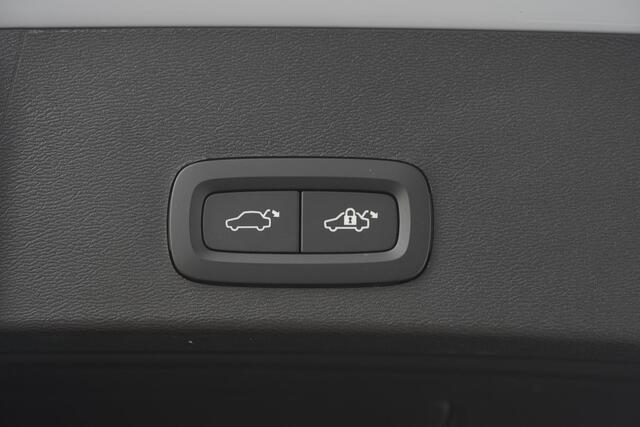 Volvo XC40 1.5 T5 Plug-in hybrid Plus Dark