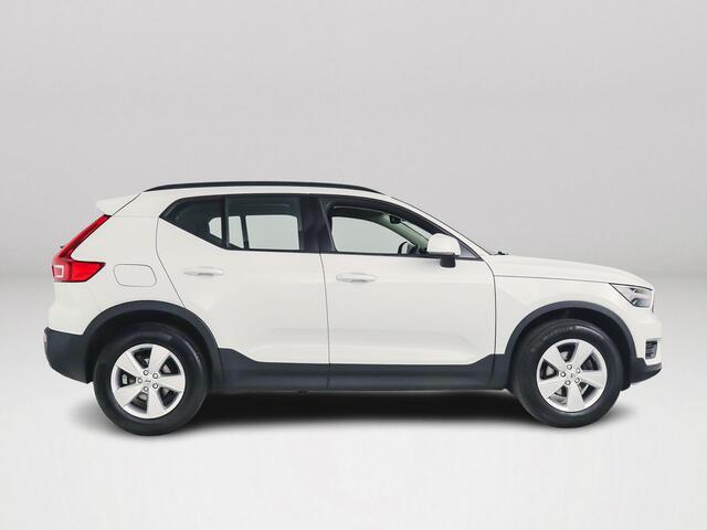 Volvo XC40 T2 Aut. Momentum Core | Navigation Tech | Apple Carplay