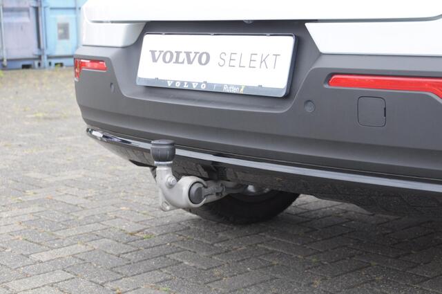 Volvo XC40 232PK Automaat Recharge Ultimate 70 KwH / Trekhaak / Adaptieve cruise control / BLIS / Parkeersensoren met 360 camera / Elektrische stoelen / Apple carplay / elektrische achterklep / Harman kardon audio