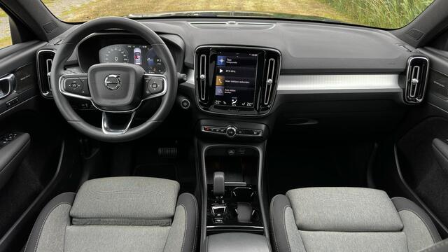 Volvo XC40 T4 PLUG-IN HYBRID PLUS DARK -PANO.DAK|POWER-SEATS|HARMAN/KARDON|PRIVACY.GLAS