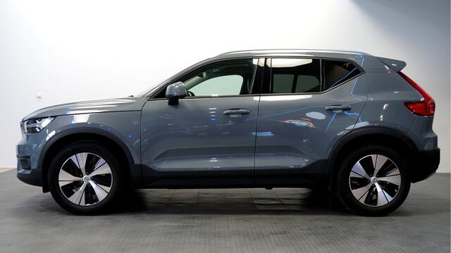 Volvo XC40 2.0 T4 140kW/190pk Aut8 Intro Pro CLIMA + HARMAN/KARDON + STANDKACHEL + DRIVE MODES + HALFLEER + STOELVERWARMING V&A + BLIS + LANE ASSIST + STUURVERWARMING + CRUISE + EL.TREKHAAK + CAMERA + PARKSENSOREN V&A + 18" LM-VELGEN!!