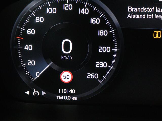 Volvo XC40 1.5 T5 Recharge R-Design | Apple Carplay / Android Auto (Navigatie) | Automaat | Schuif / Kanteldak | Half leder / Half alcantara | Trekhaak | VPI 31945