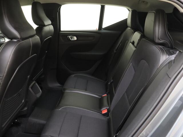 Volvo XC40 2.0 T4 Momentum 191PK | Navigatie | Climate Control | Cruise Control | Parkeersensoren | Licht & Regen Sensor | Keyless | 360 Camera |