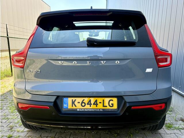 Volvo XC40 RECHARGE P8 AWD R-DESIGN SOH94% /PANO/TREKHAAK/LEDER