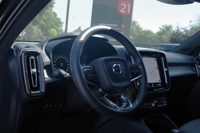 Volvo XC40 1.5 T4 Plug-in Hybrid 211 PK Core Bright PHEV, Adap. Cruise Control, Stoelverwarming, Carplay