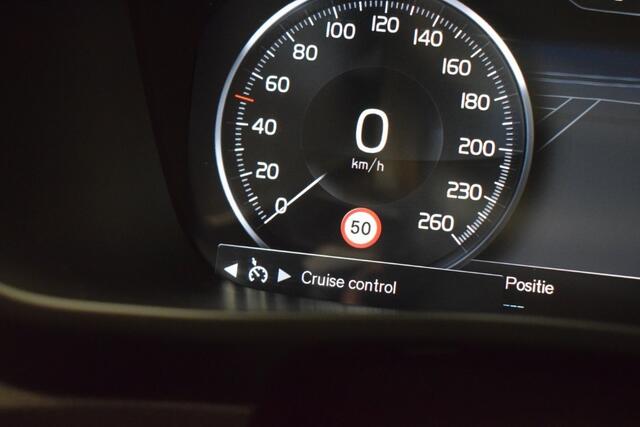 Volvo XC40 2.0 T4 190pk AUT8 Inscription Trekhaak 1800 kg/ Schuifdak/ 360 Camera/ Leer/ Stoelverw.