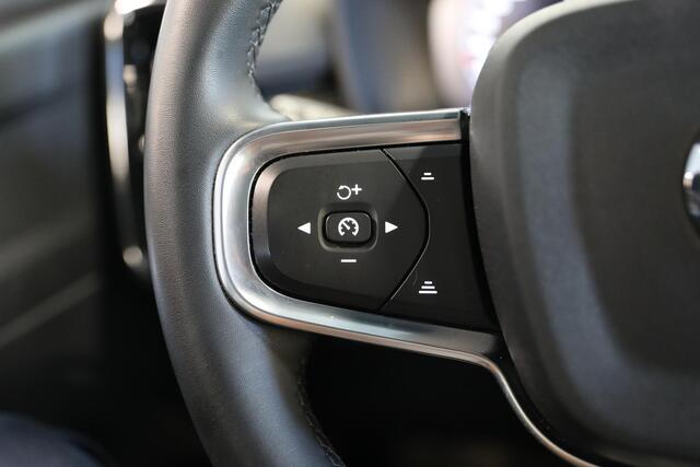 Volvo XC40 1.5 T5 Recharge R-Design | Schuif- opendak | Trekhaak Elektr. | 360 Camera