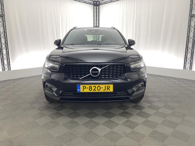 Volvo XC40 1.5 T3 Inscription | Apple carplay | Navigatie | Stoel- stuurverwarming |