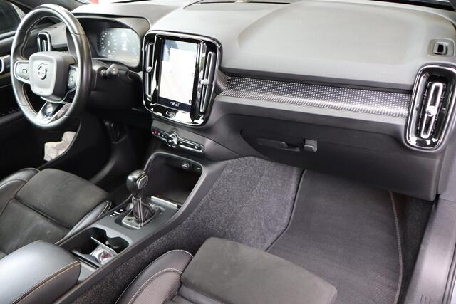 Volvo XC40 1.5 T3 R-Design Navigatie, Cruise control, Climate control, Trekhaak