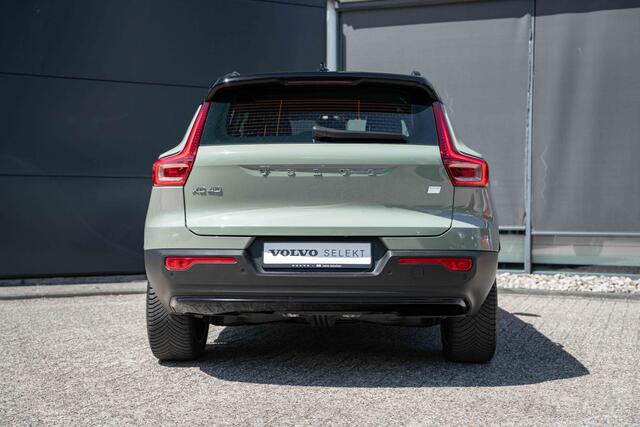 Volvo XC40 Single Motor Extended Range Plus 82 kWh | Elektrische Trekhaak | Verwarmde Stoelen+Stuurwiel | Dodehoekbewaking | Apple Carplay / Android Auto | Keyless Entry/Start