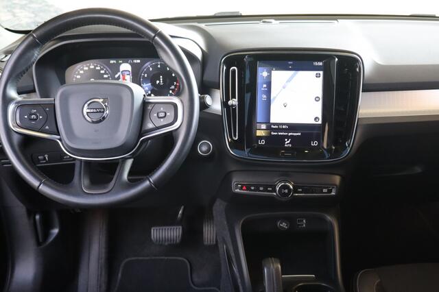 Volvo XC40 1.5 T3 | Geen import | Camera | Schuifdak | Carplay