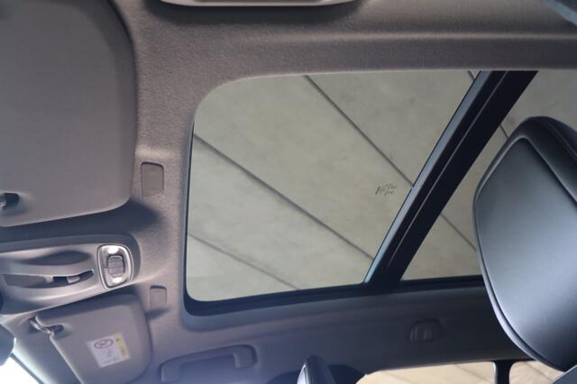 Volvo XC40 1.5 T3 | Geen import | Camera | Schuifdak | Carplay