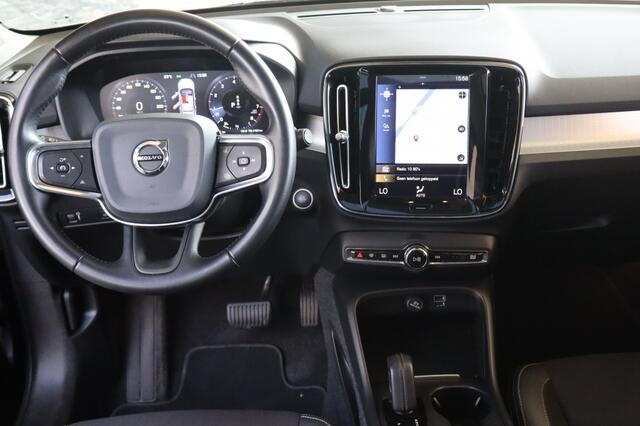 Volvo XC40 1.5 T3 | Geen import | Camera | Schuifdak | Carplay