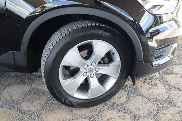 Volvo XC40 1.5 T3 | Geen import | Camera | Schuifdak | Carplay