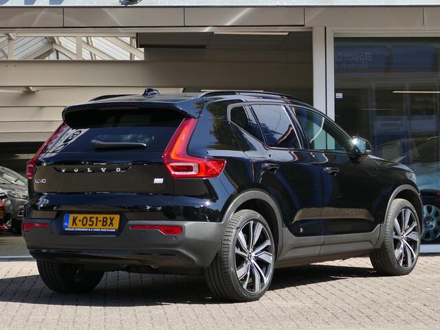 Volvo XC40 Recharge P8 AWD R-Design | schuifdak | Harman Kardon audio | trekhaak | verwarmd stuur