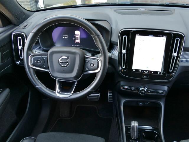 Volvo XC40 Recharge P8 AWD R-Design | schuifdak | Harman Kardon audio | trekhaak | verwarmd stuur