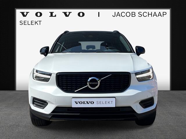 Volvo XC40 T2 R-Design Automaat / Crystal White / 19" 5 Spaaks / Park Assist Line / Adaptieve Cruise control /
