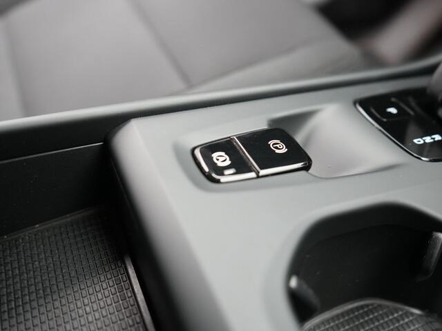 Volvo XC40 T4 Recharge Inscription Plug In Hybrid 211pk PHEV | Cruise Control | Camera | Apple Carplay | Memory | Keyless |