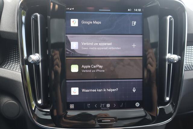 Volvo XC40 Recharge P8 AWD R-Design NL-Auto!! Panoramadak I Leder