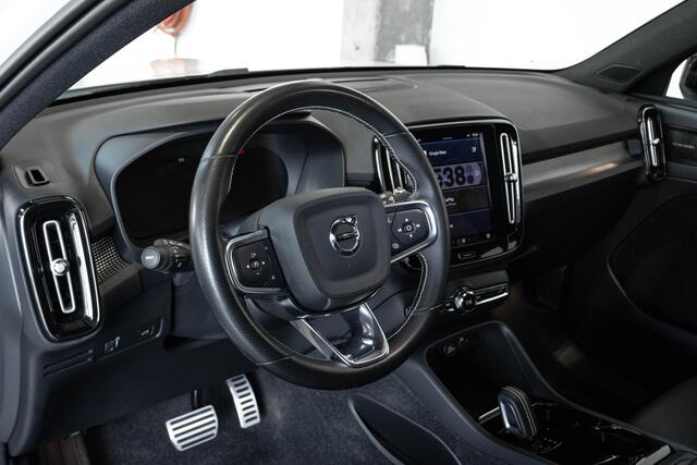 Volvo XC40 Recharge P8 AWD R-Design | Panoramadak | 360 Graden Camera | Extra Getint Glas | BLIS Dodehoekdetectie | Adaptieve Cruise Control | Google Maps | Verwarmbare Voorstoelen | Parkeerverwarming | Apple Carplay